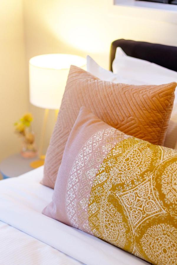 Tuam Street Delight 4 Bed 4 Bath Apartment ไครสต์เชิร์ช ภายนอก รูปภาพ