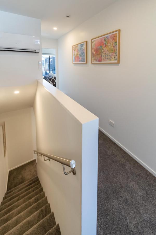 Tuam Street Delight 4 Bed 4 Bath Apartment ไครสต์เชิร์ช ภายนอก รูปภาพ